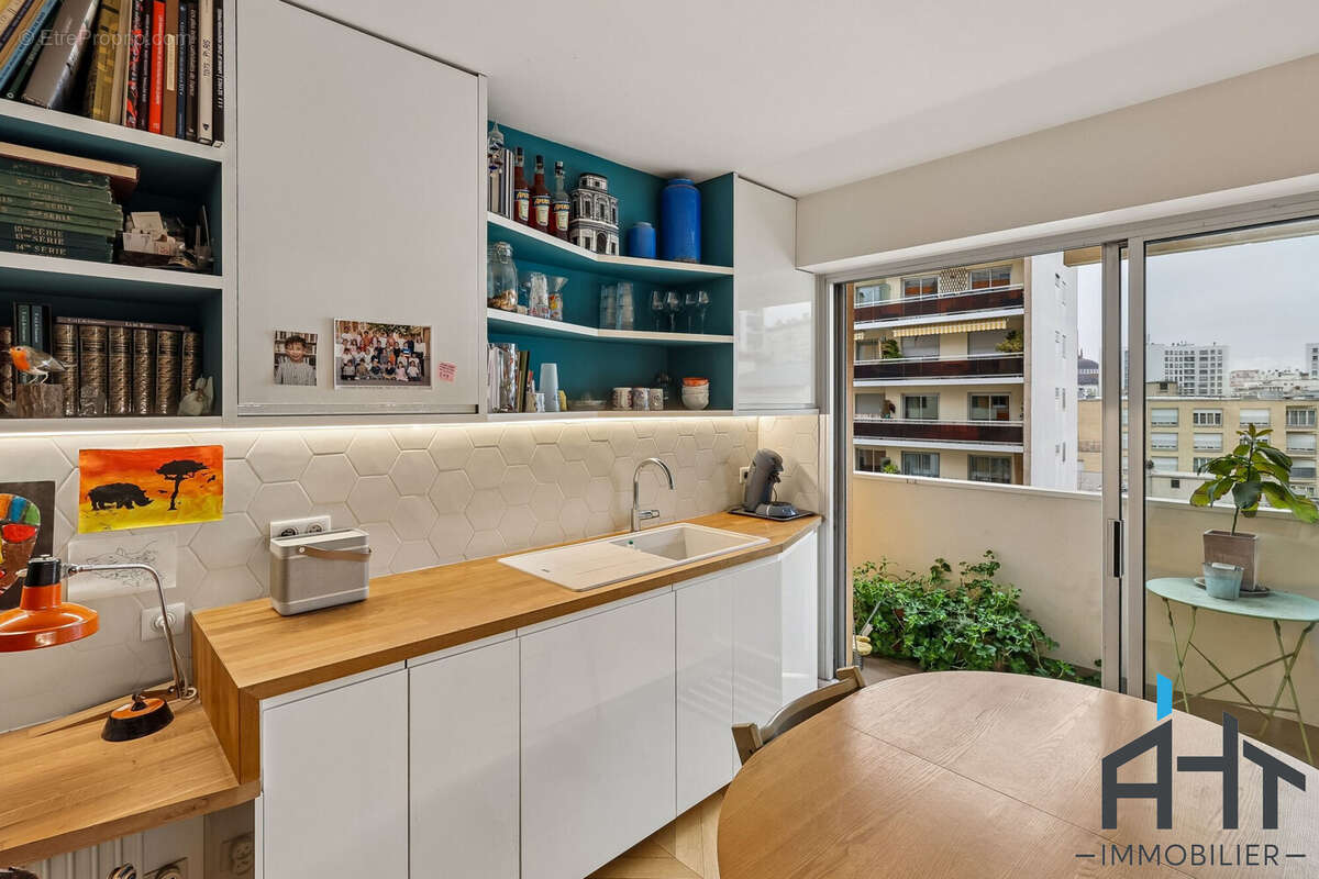 Appartement à PARIS-12E