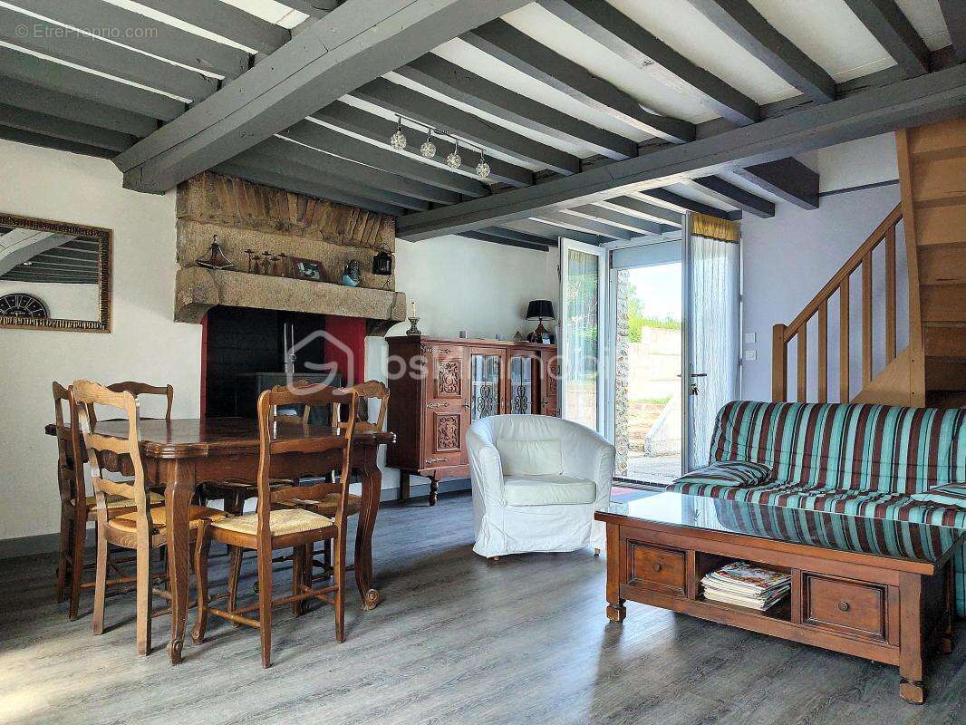 A VENDRE - Maison en pierre de 95 m2 dans un environnement calme - photo 5