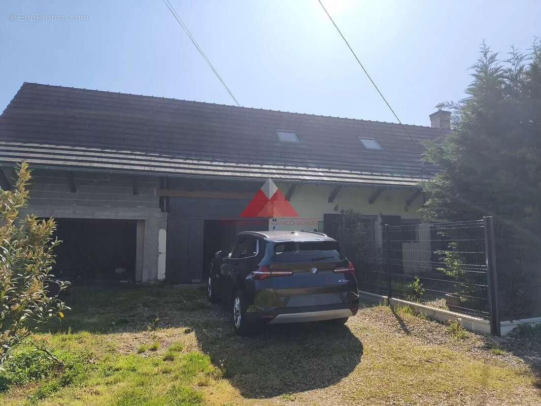 Maison à PIERRE-DE-BRESSE