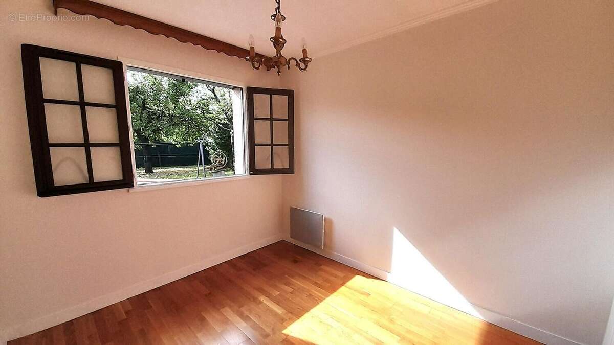 Photo 6 - Maison à SAINT-JEAN-DE-BRAYE