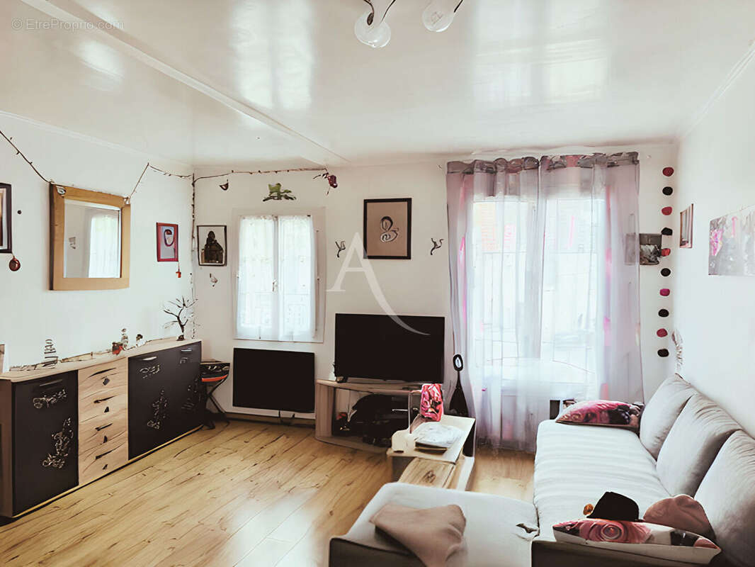 Appartement à ESBLY