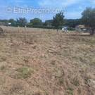 Terrain à SAINT-ETIENNE-DE-TULMONT