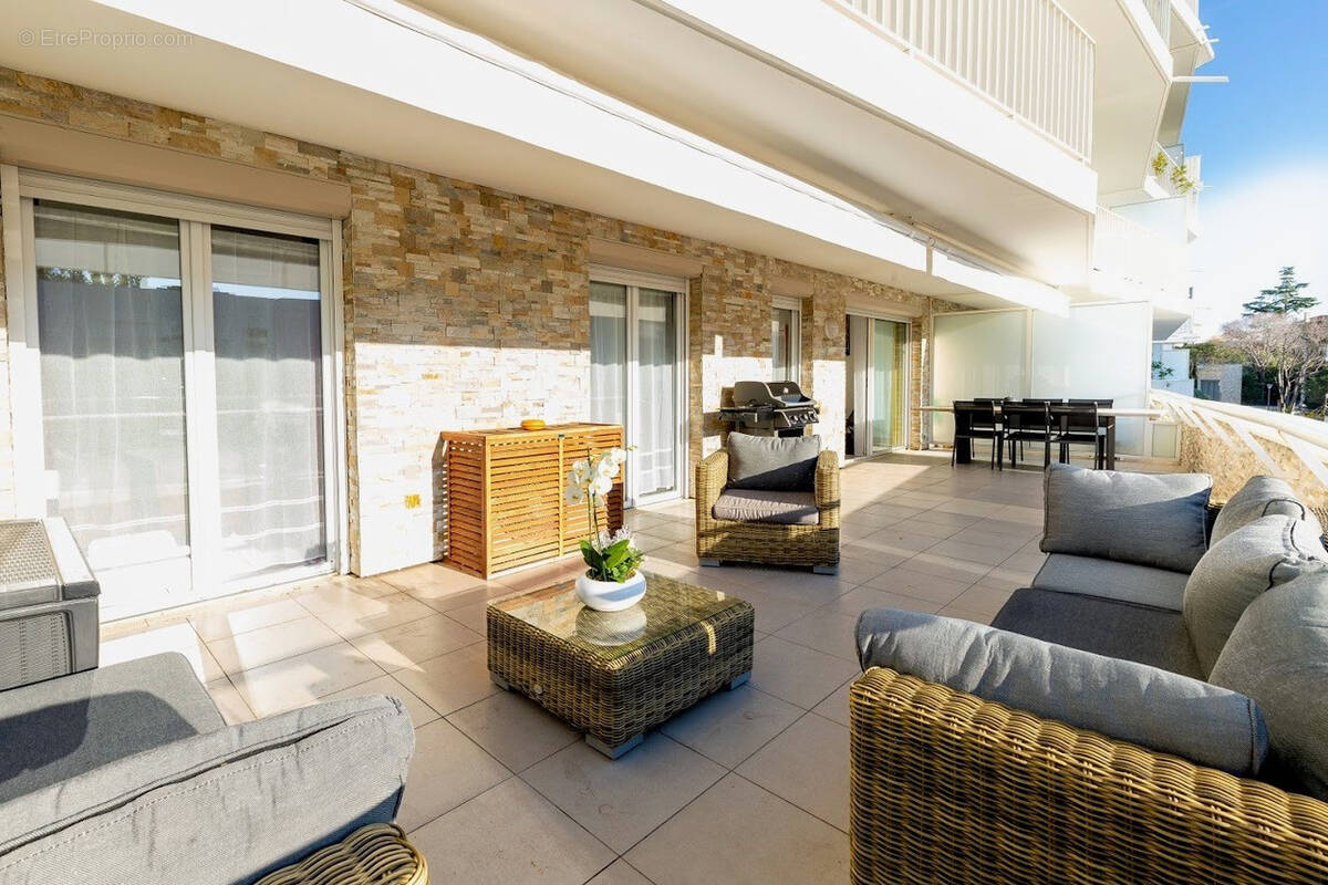 Appartement à CANNES