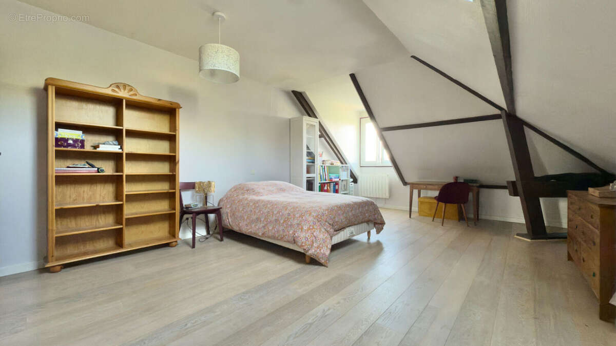 Appartement à CORBEIL-ESSONNES