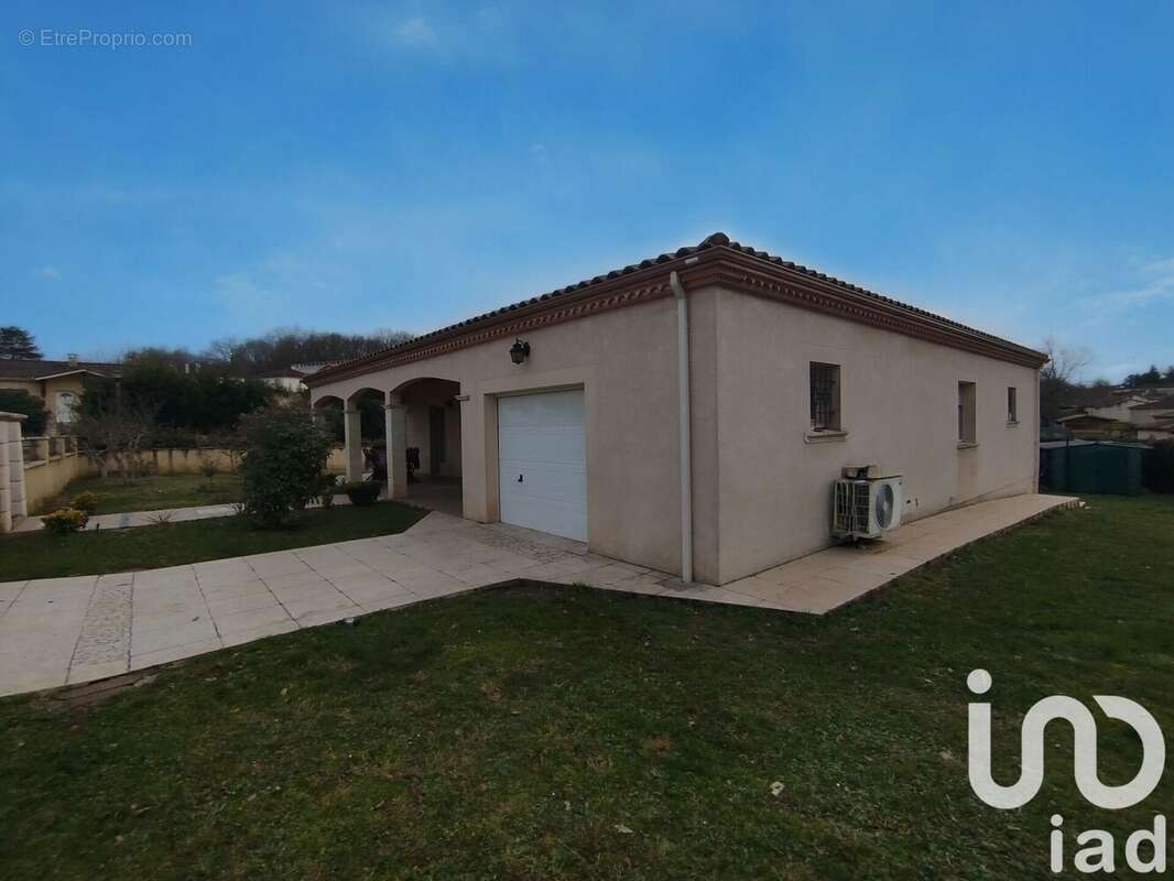 Photo 2 - Maison à FUMEL