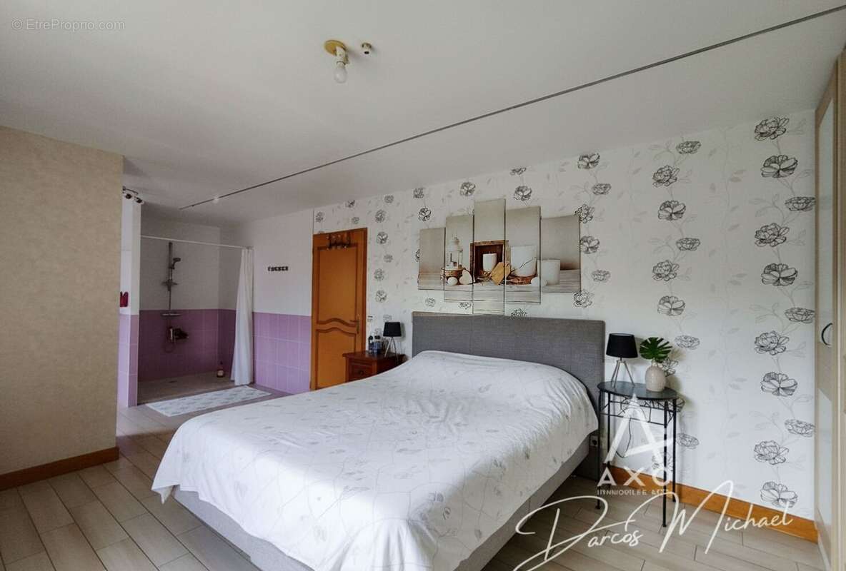 Maison à SAINT-PHILBERT-DU-PEUPLE