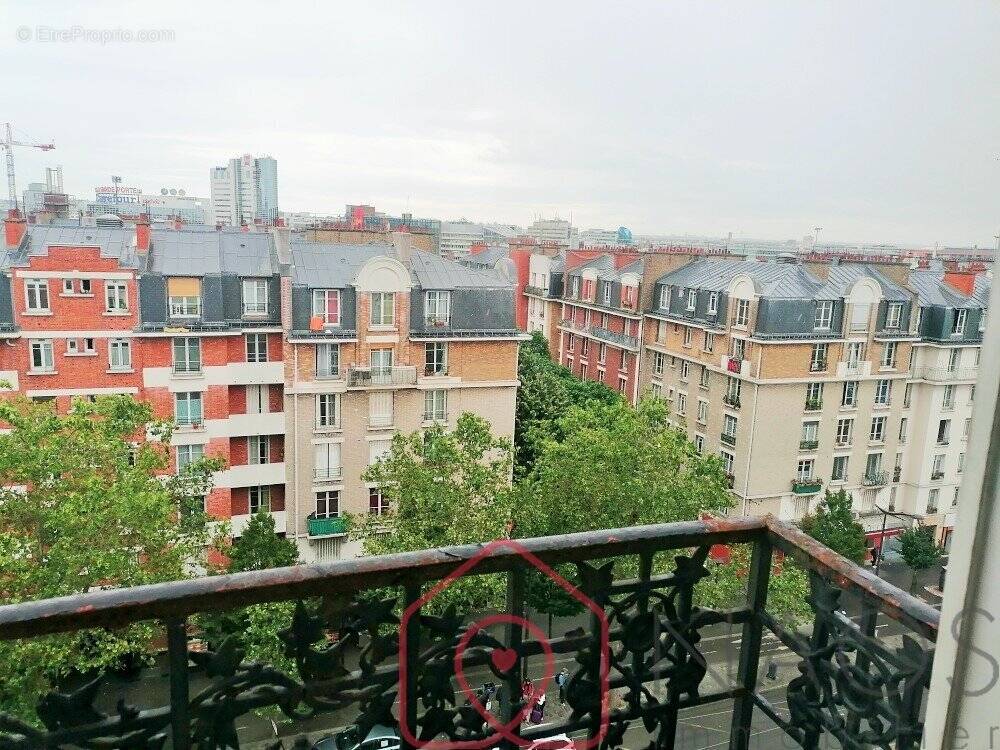 Appartement à PARIS-20E