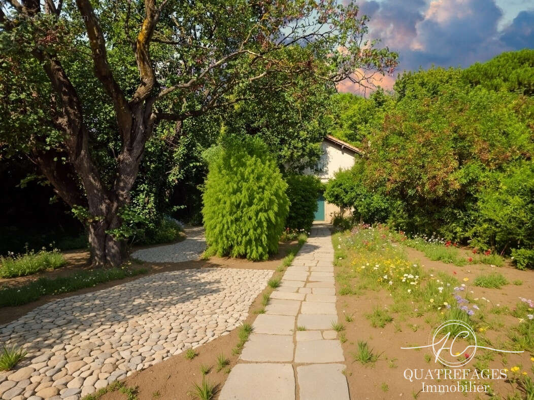 Maison de plain pied, avec un grand jardin - photo 12