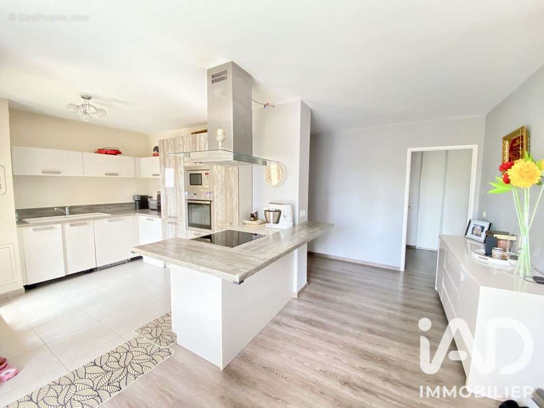 Photo 3 - Appartement à LES PAVILLONS-SOUS-BOIS