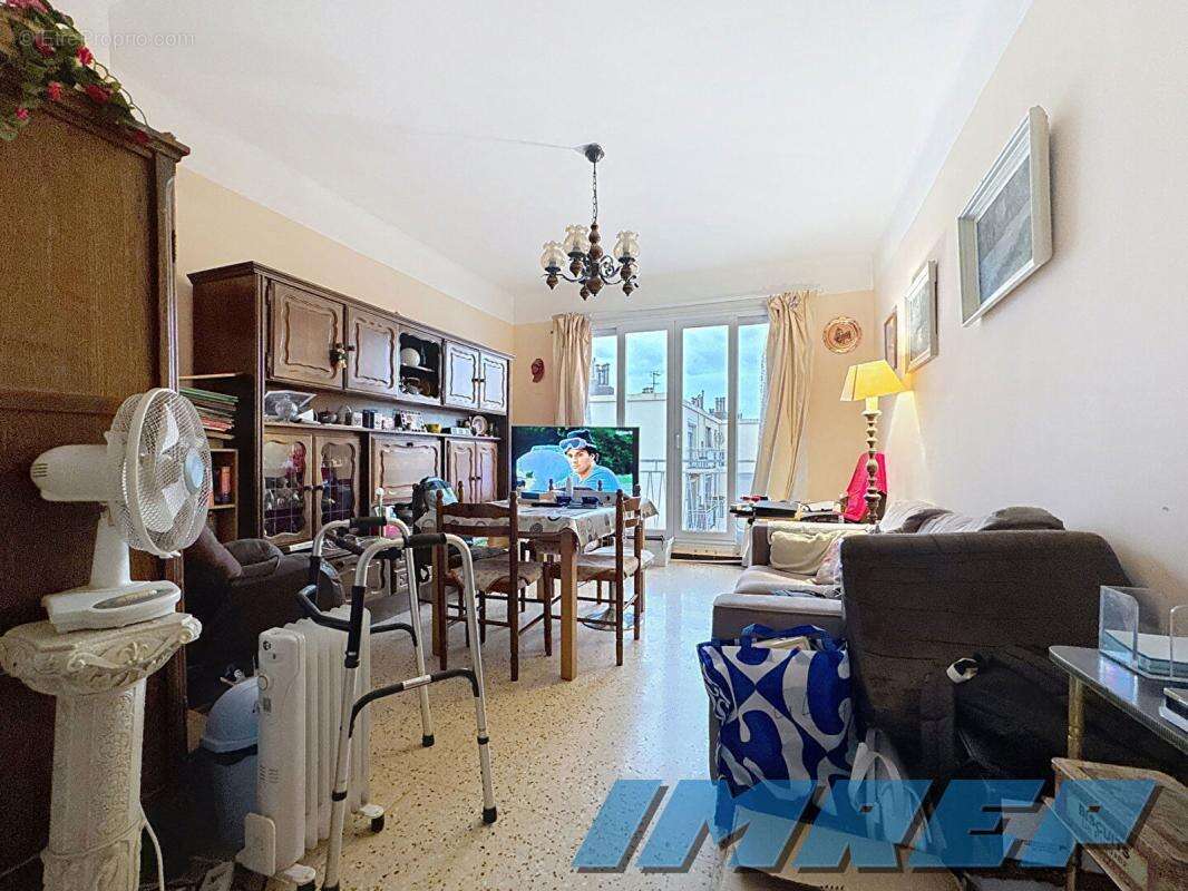 Appartement à MARSEILLE-8E