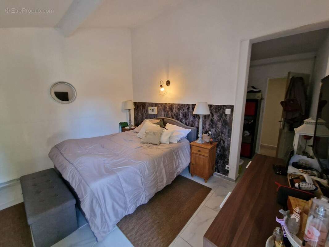 Appartement à L'ISLE-SUR-LA-SORGUE