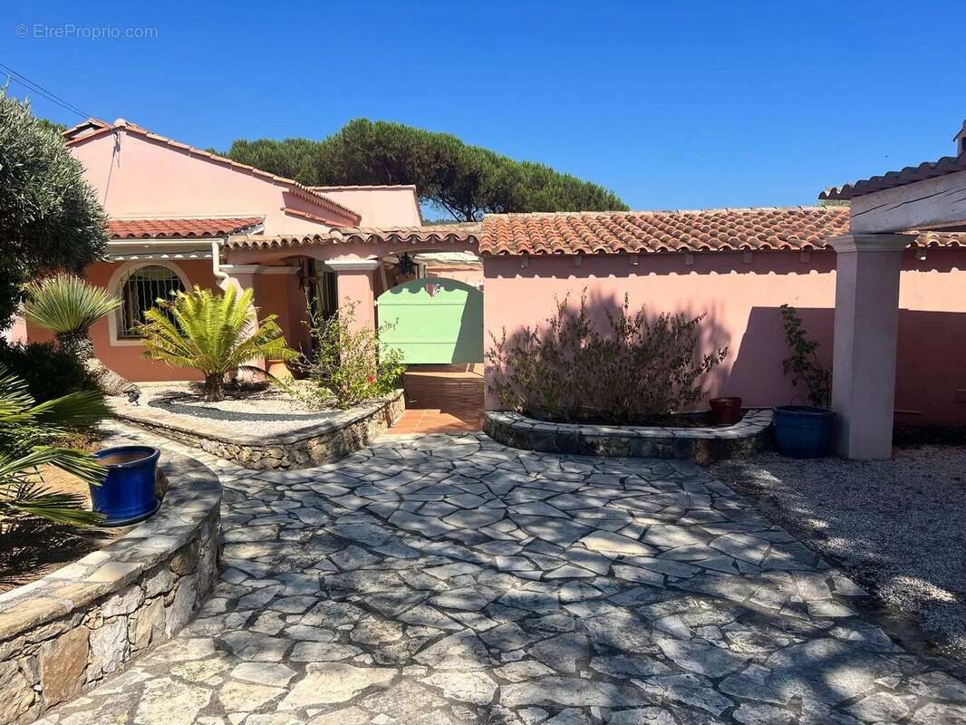 Les Issambres- Villa de charme à 900 m de la mer - photo 10