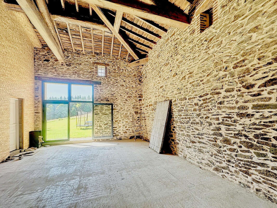 Maison à SAINT-ETIENNE