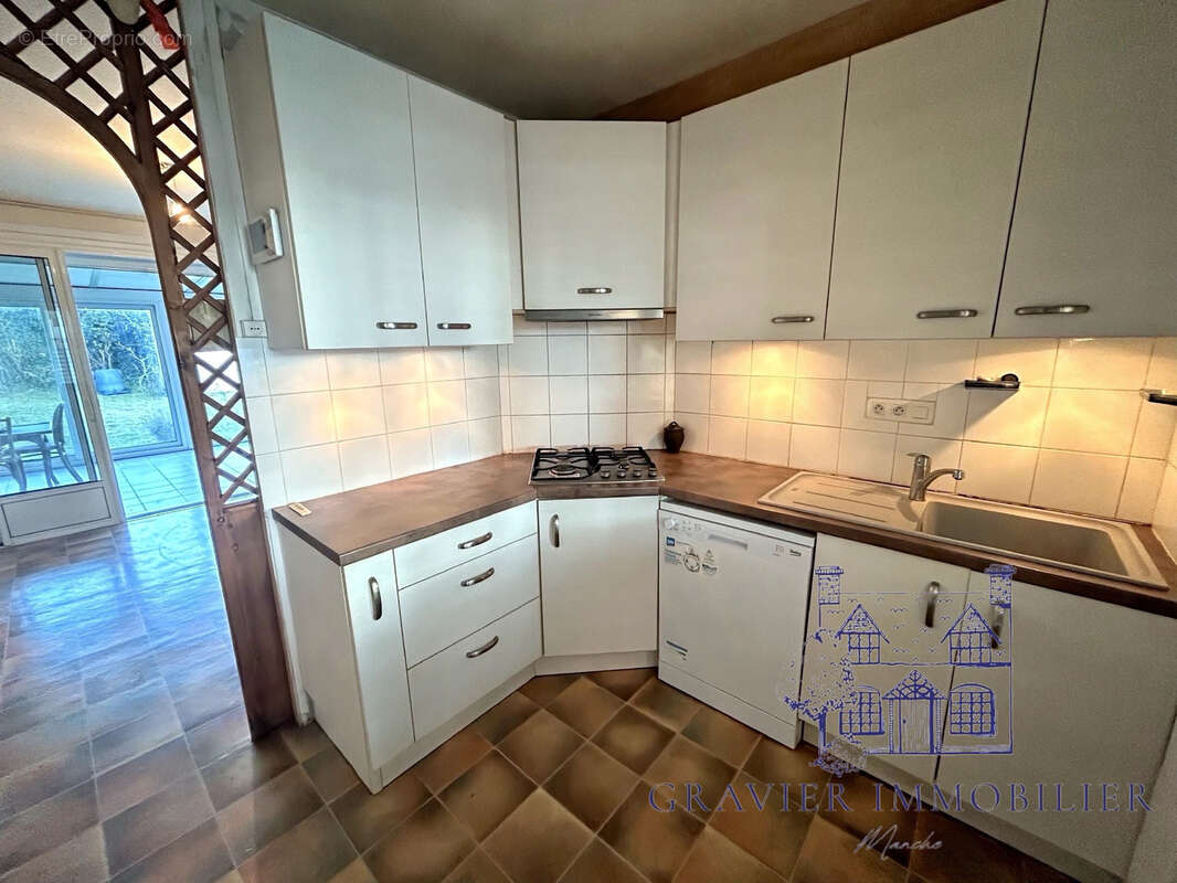 Maison à SAINT-GERMAIN-SUR-AY