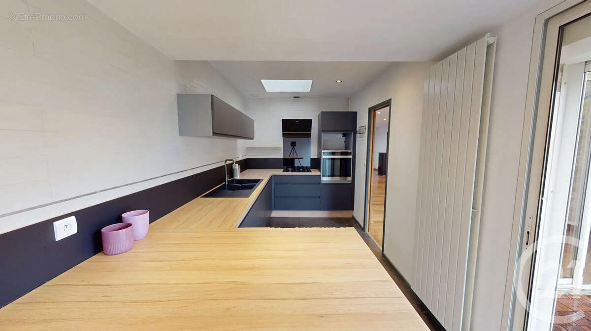 Maison à SAINT-QUENTIN