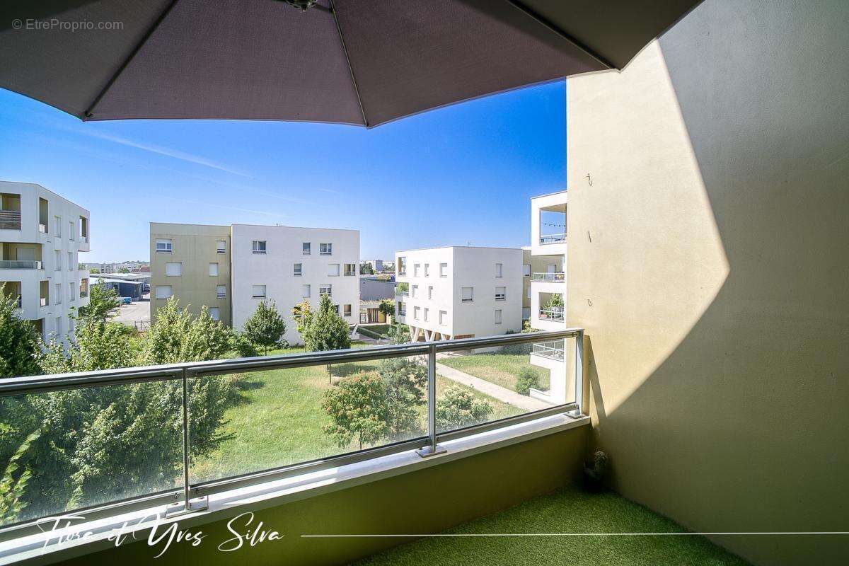 Appartement à VAULX-EN-VELIN
