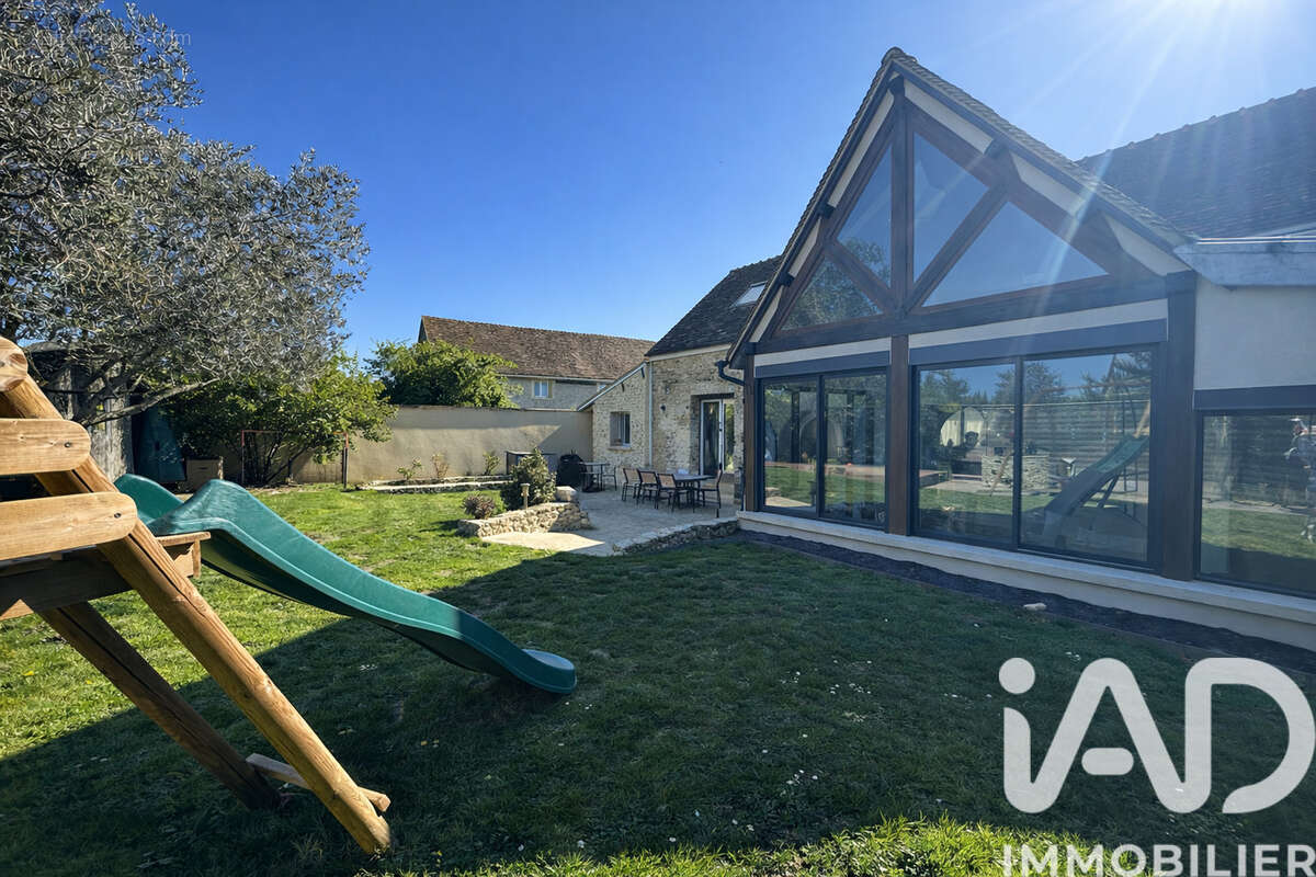 Photo 8 - Maison à HOUDAN