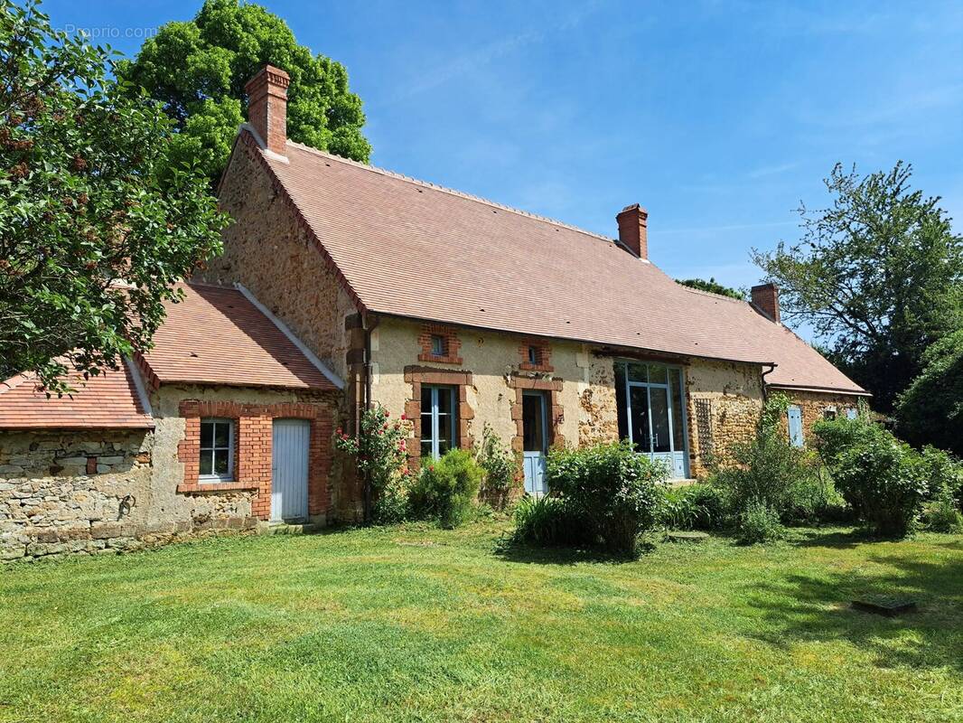Maison à CHAILLAC
