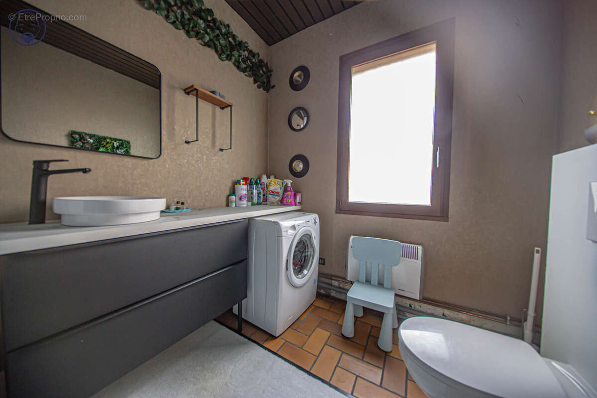 Maison de caractère avec dépendance et nombreuses possibilités d’aménagement - photo 24