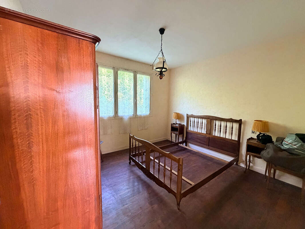 Maison à LISSAC-ET-MOURET