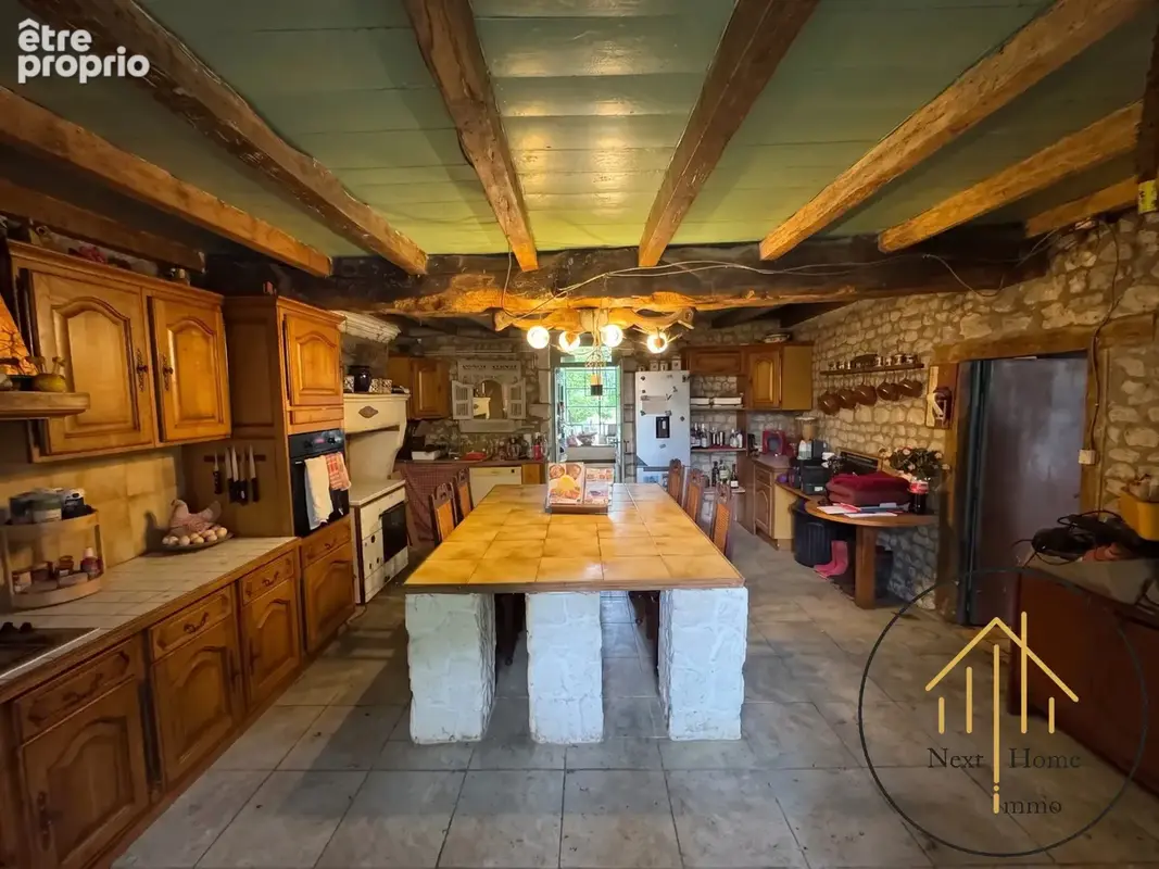 Maison 127 m² à Aubeville  - photo 3