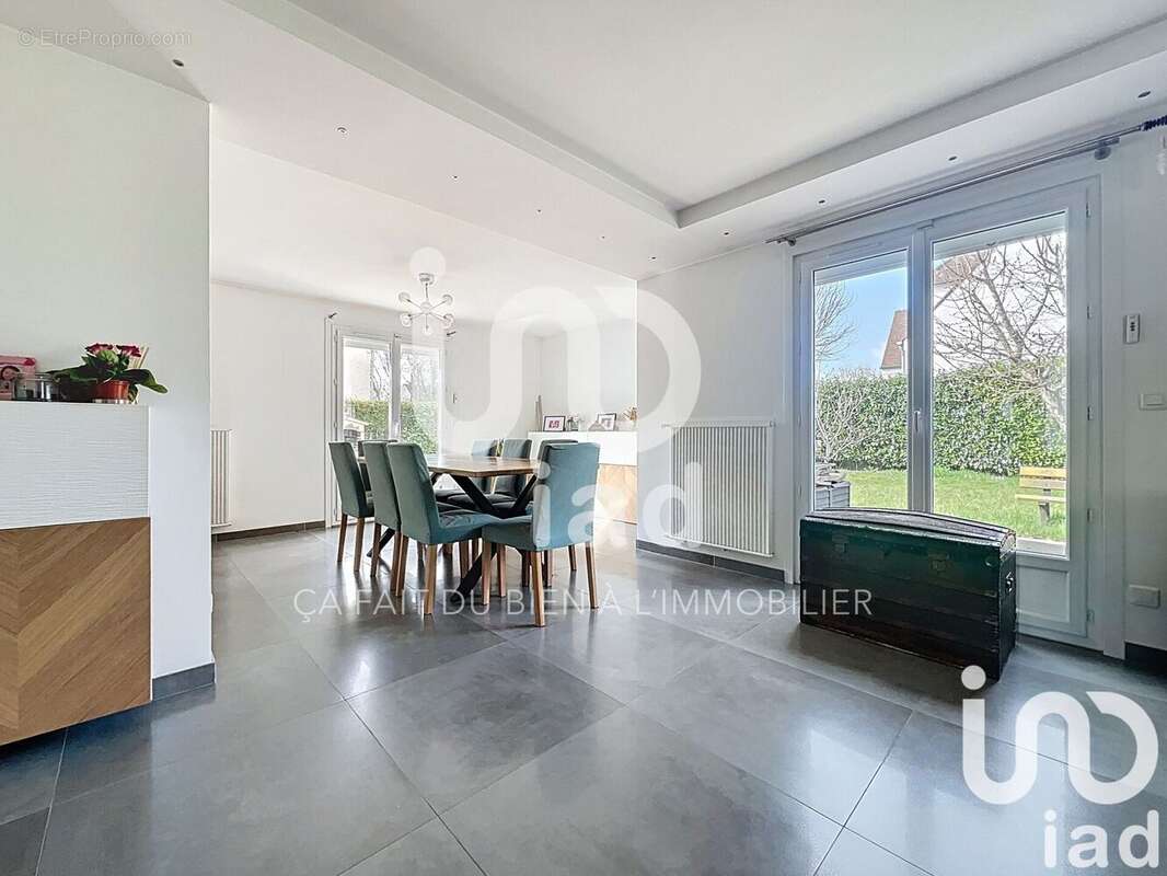 Photo 2 - Maison à VILLECRESNES