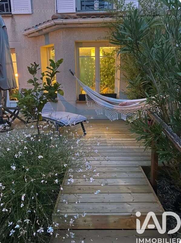 Photo 2 - Maison à AMBARES-ET-LAGRAVE