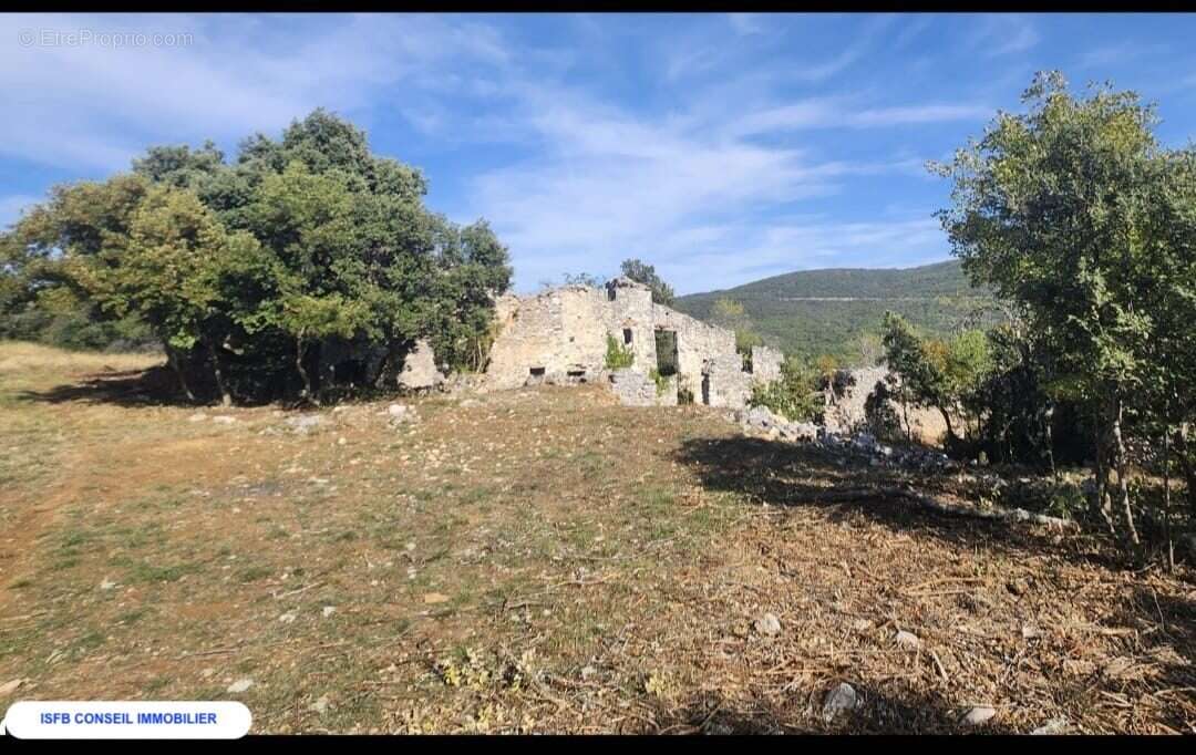 Terrain à METHAMIS