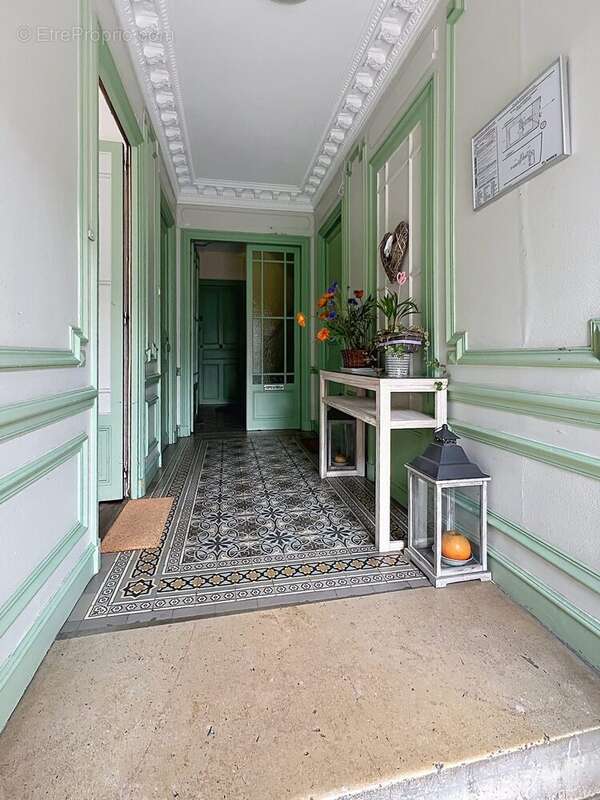 Appartement 18 m² à Garches  - photo 6