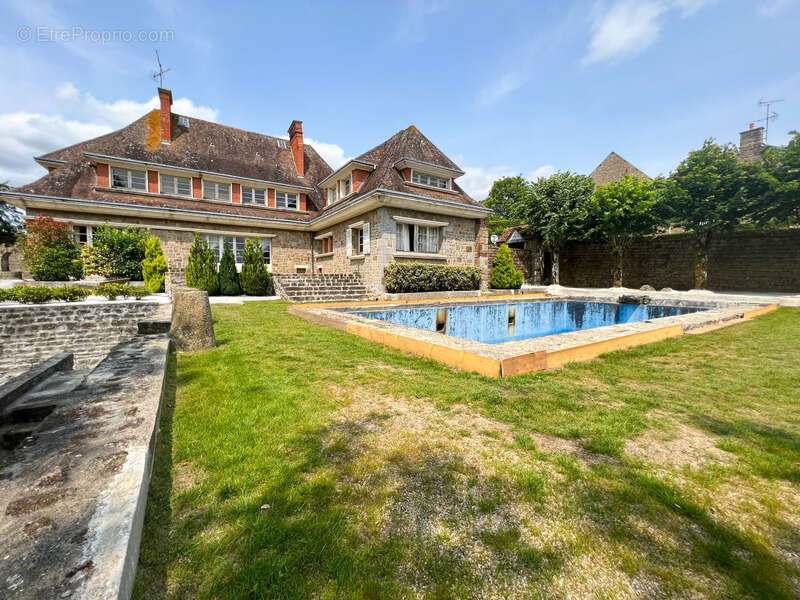 Maison à LONLAY-L'ABBAYE