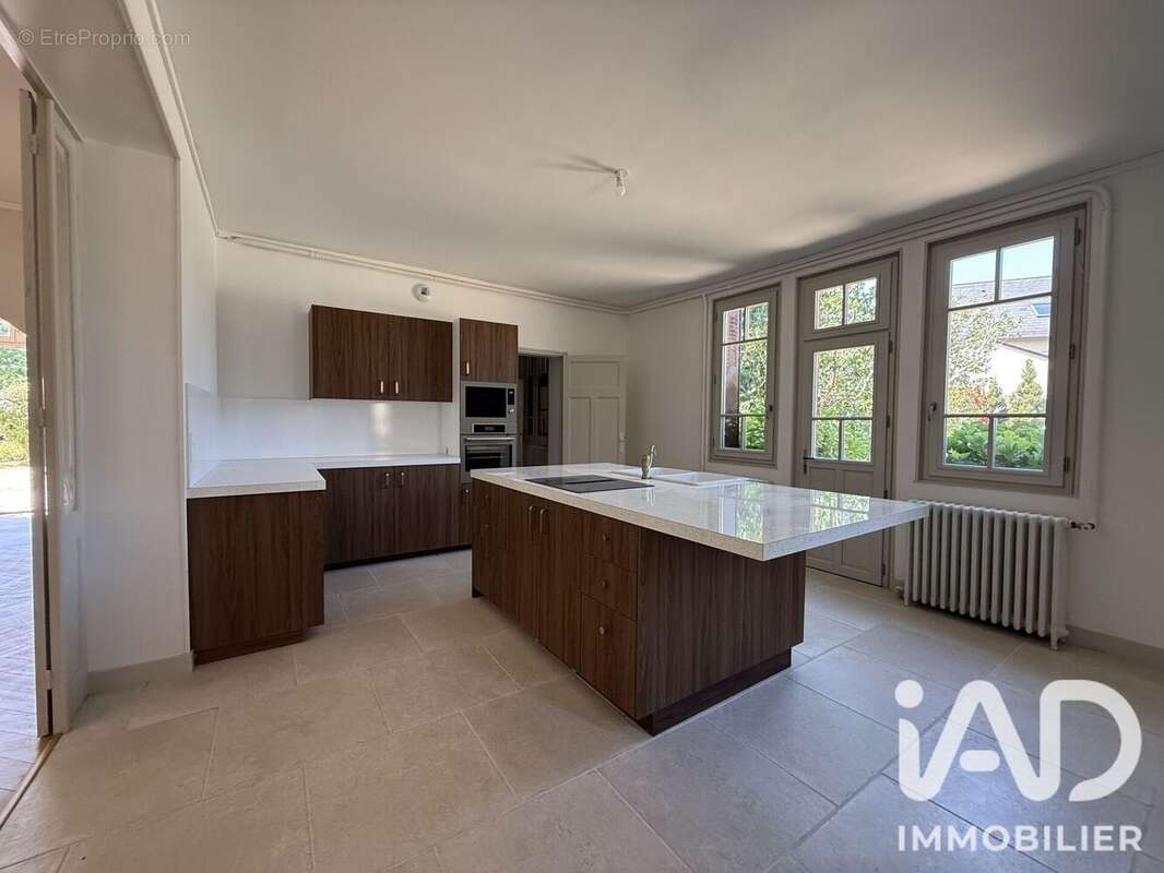 Maison 230 m² à Le Vaudreuil  - photo 9