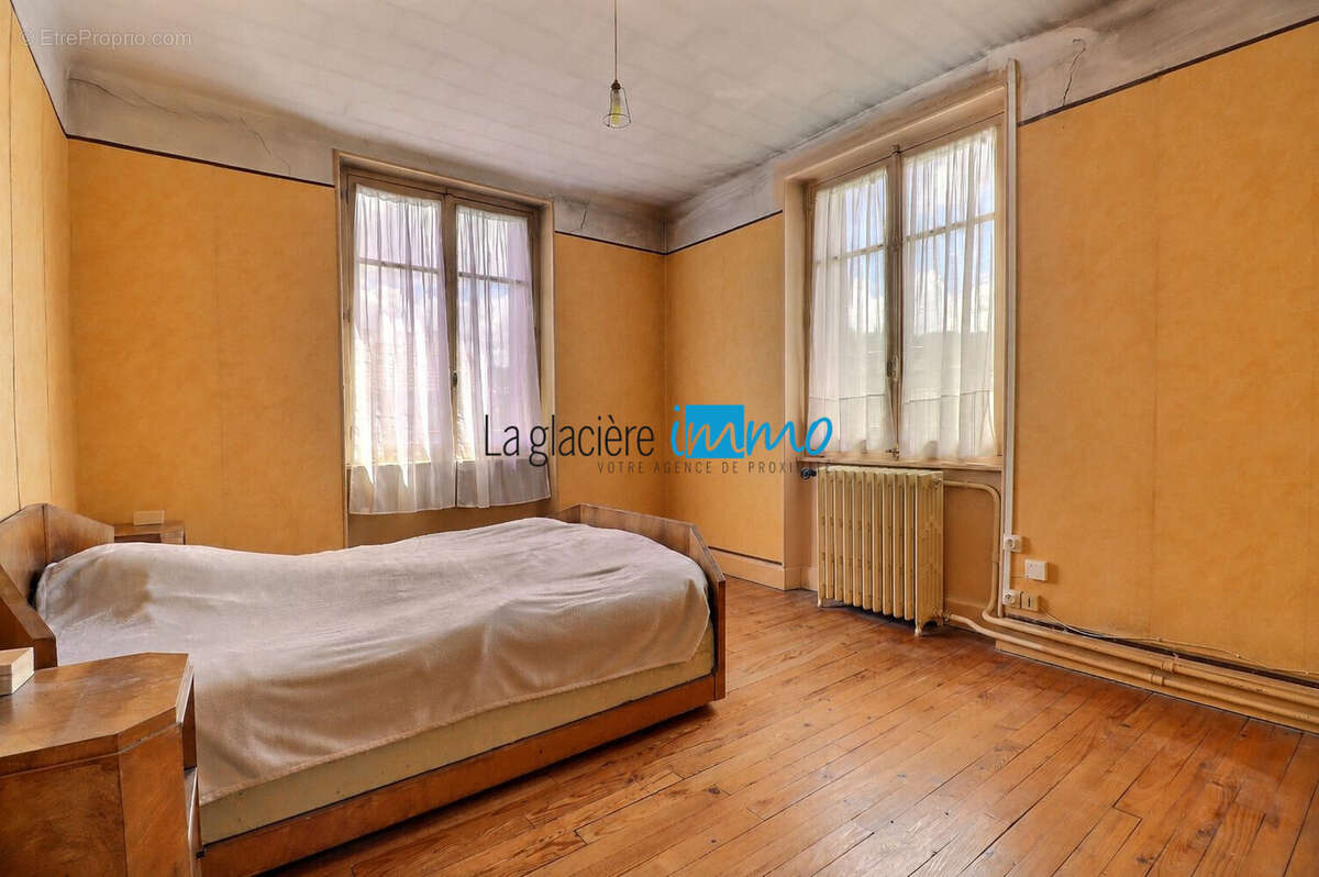 Maison à CLERMONT-FERRAND