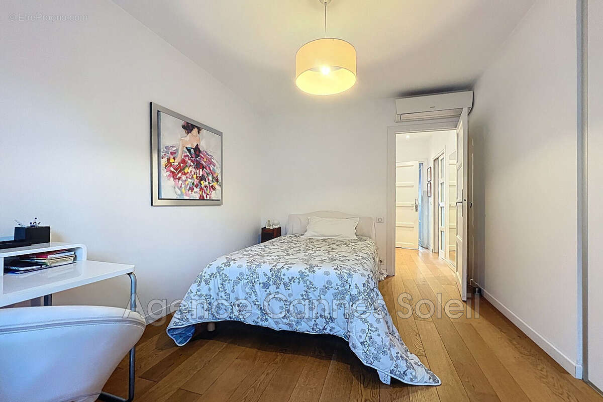 Appartement à MOUGINS