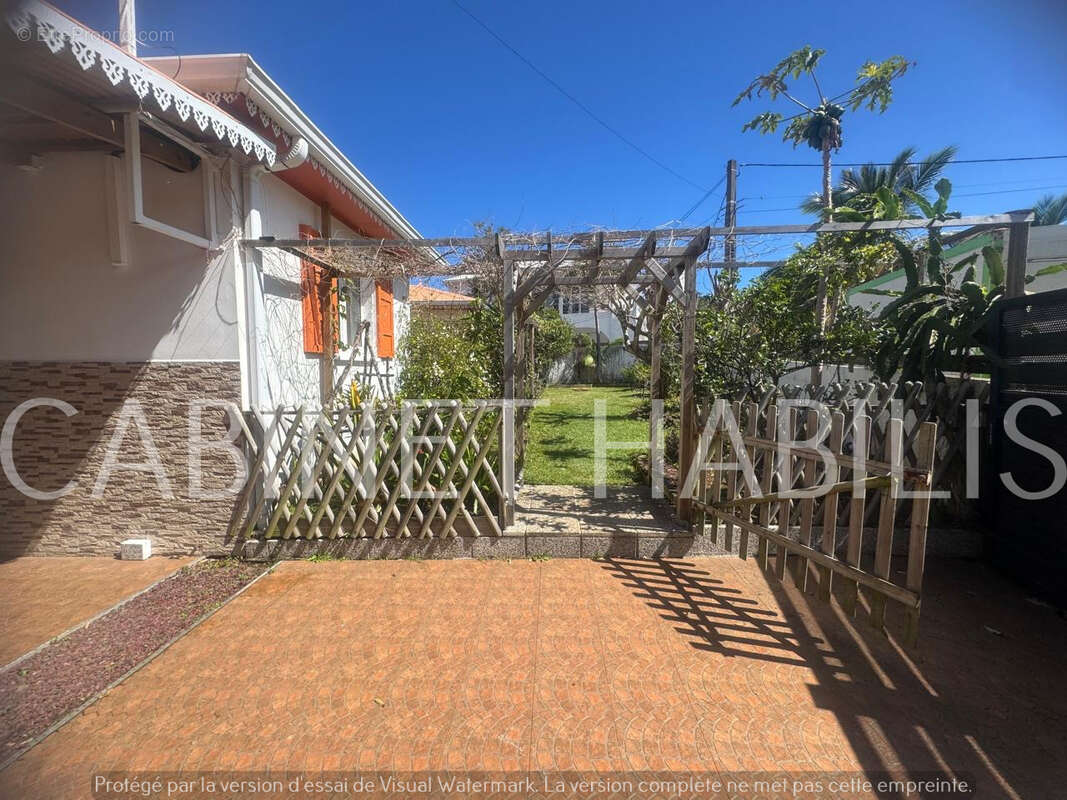 A vendre - une maison f4 de 111.37 m2 environ - saint-joseph - 385 000 € - photo 27