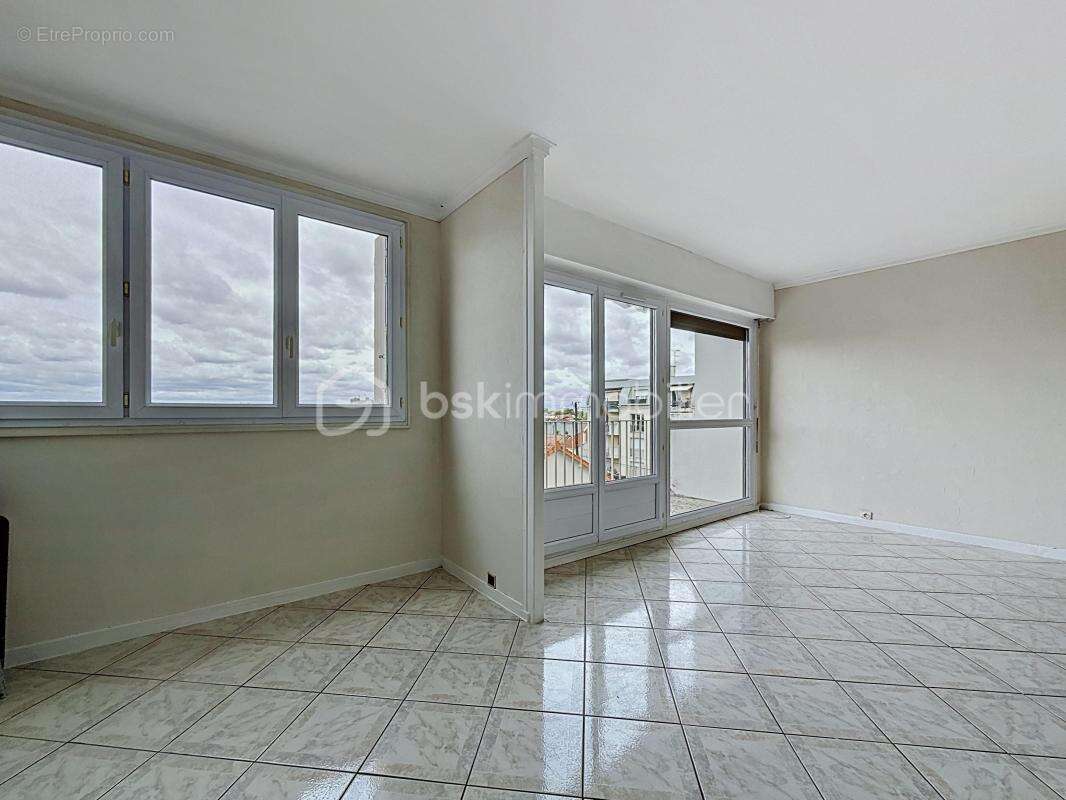 Nouveau bezons au dernier etage – t3 avec balcon cave et un box - photo 14