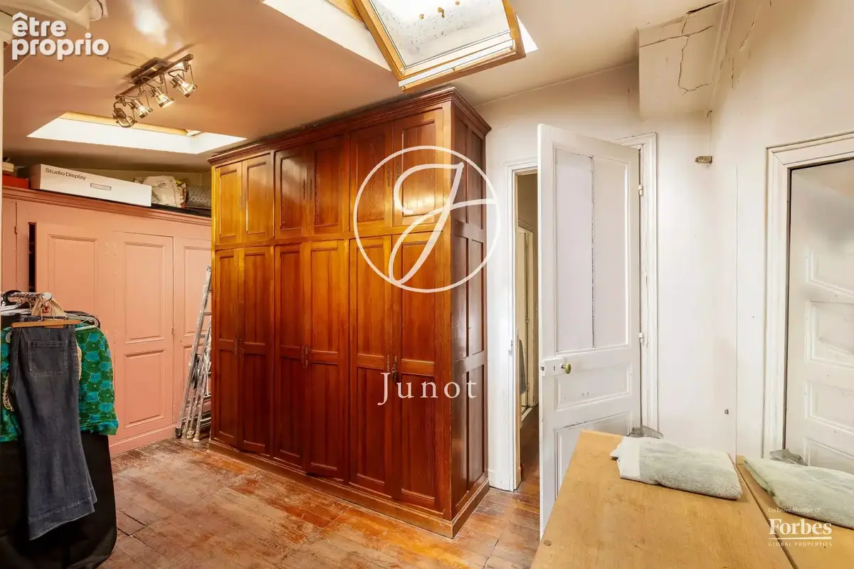 Paris 9e - BLANCHE / RUE DE BRUXELLES - Appartement  - 7 pièces - 230,28m² Carrez - 239,38m² au sol - 4/5 chambres - photo 19