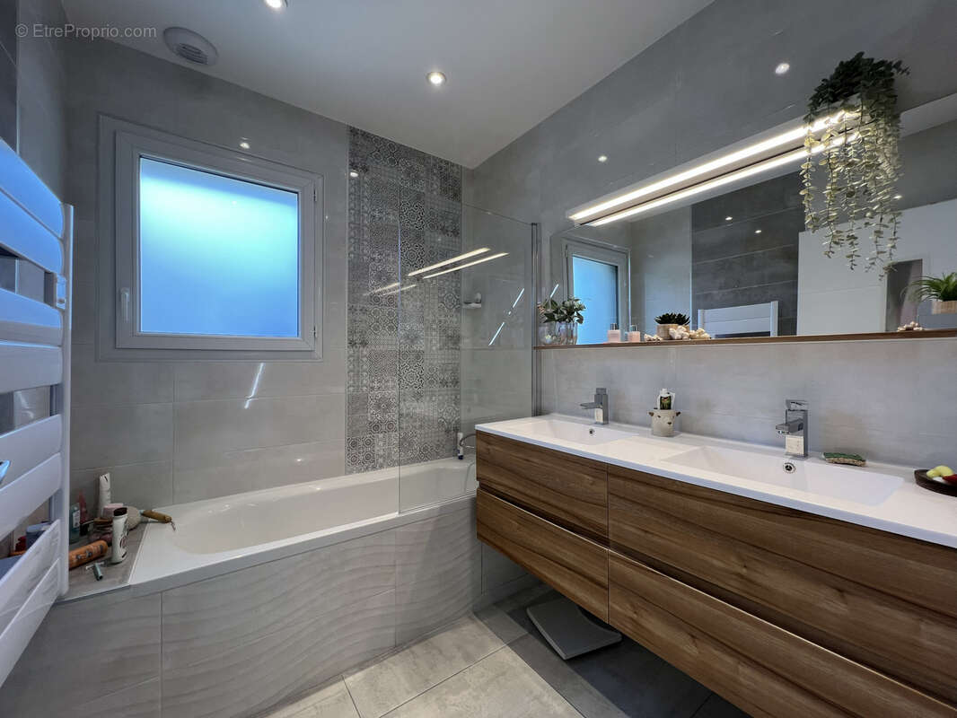 Maison à SAINT-JEAN-DE-MAURIENNE