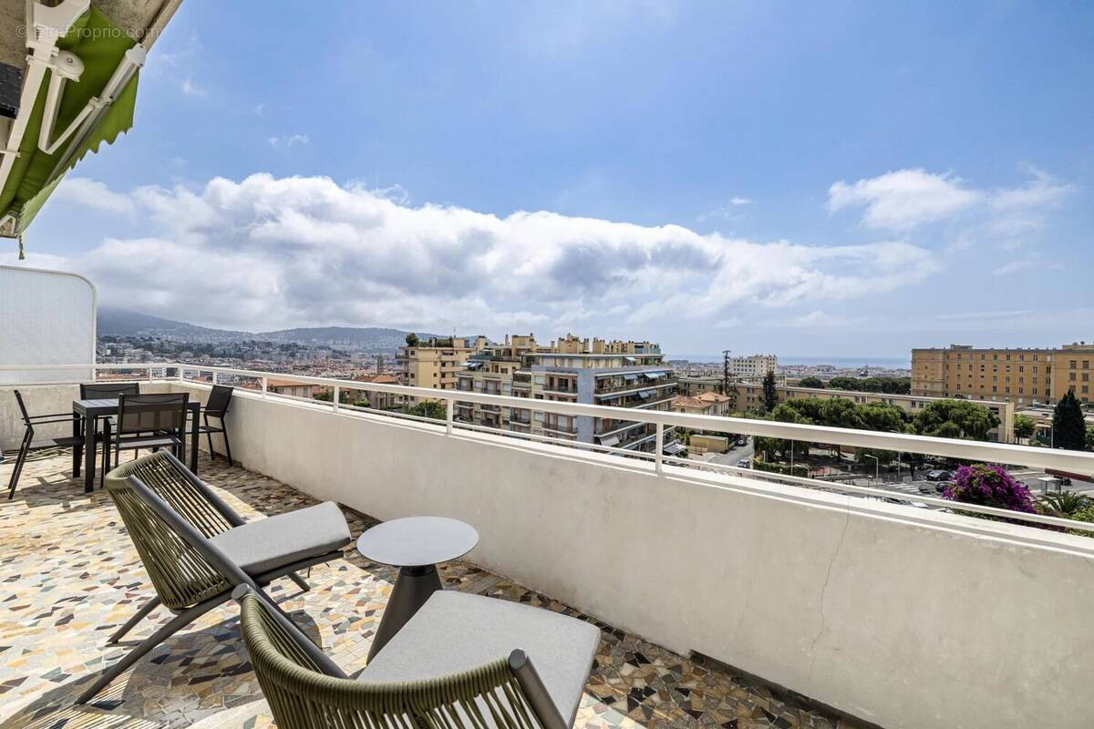 Appartement à NICE