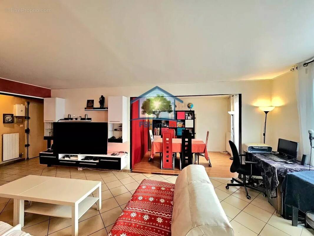 Appartement à ROISSY-EN-BRIE