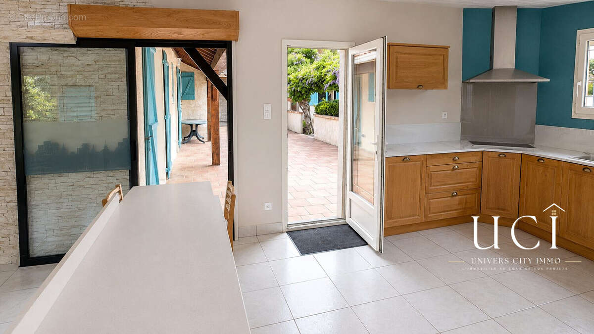 Maison 124 m² à Saint-Jean-De-Boiseau  - photo 4