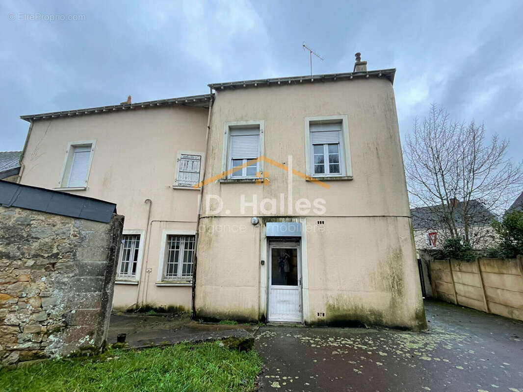Maison à SAINT-AIGNAN-SUR-ROE
