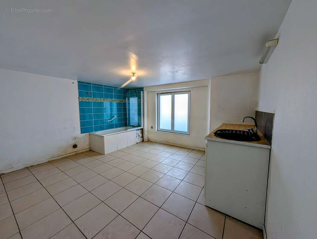 Le Douvez - Maison habitable sans travaux - 3 chambres - sous sol intégral et combles aménagés - GUIPAVAS (29) - photo 17