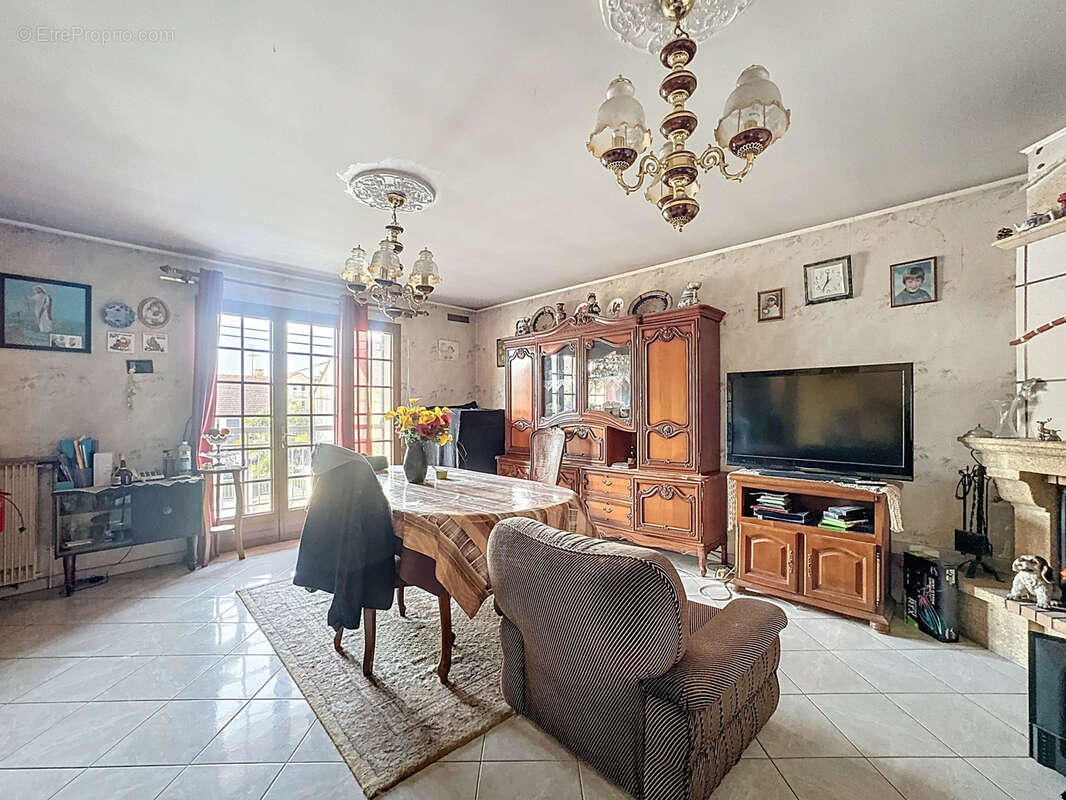 Maison à ATHIS-MONS