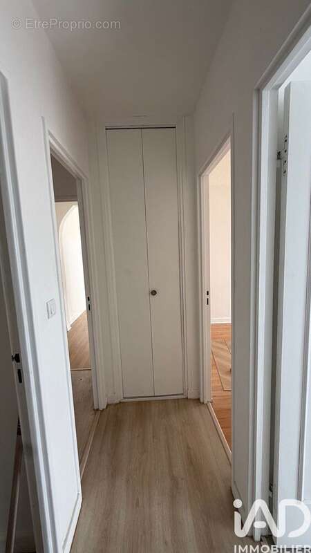 Photo 9 - Appartement à EPINAY-SOUS-SENART
