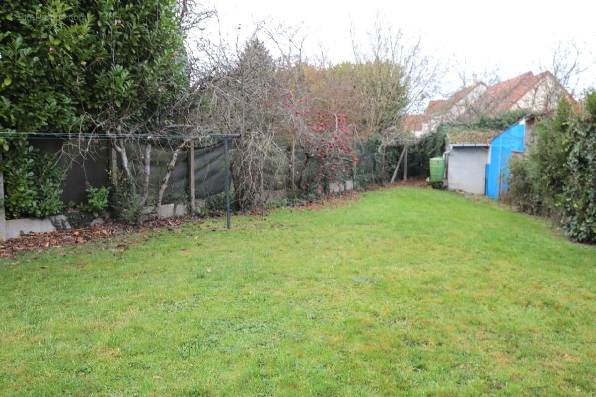 Maison à FONTENAY-TRESIGNY