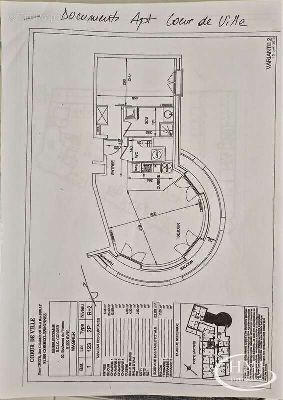Appartement à CORBEIL-ESSONNES