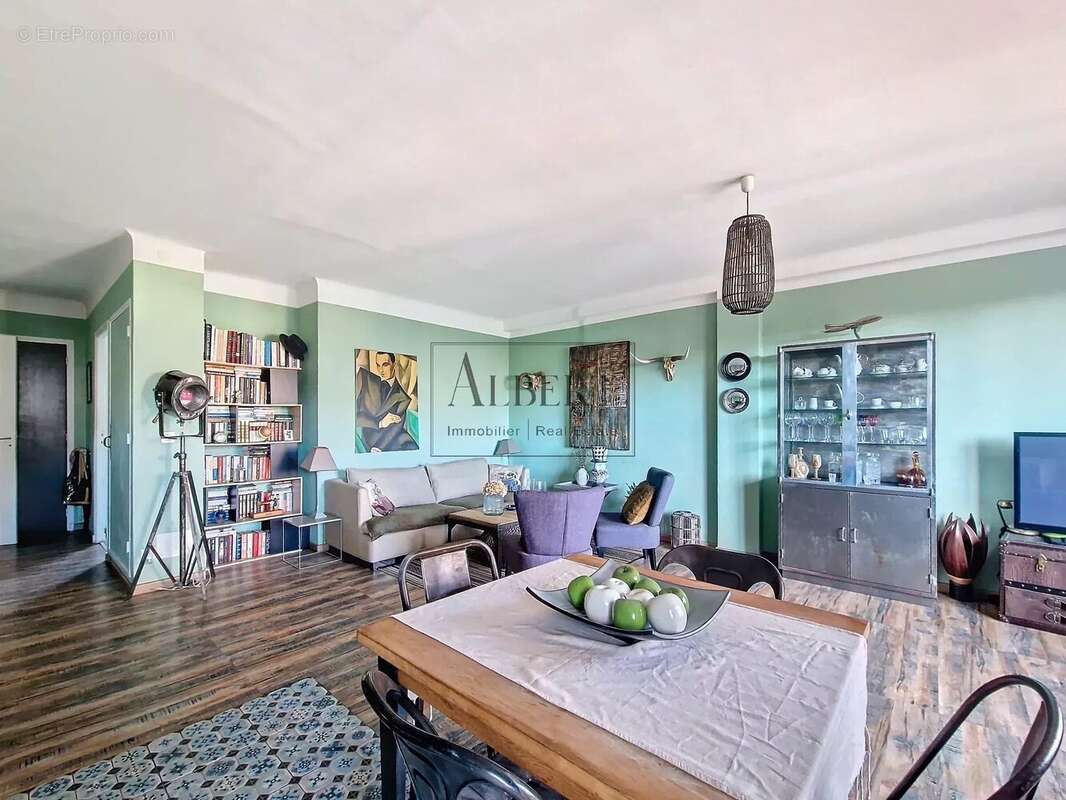 Appartement à LE CANNET