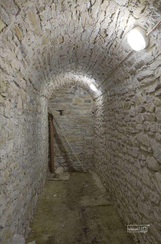 Maison à CHAUDES-AIGUES