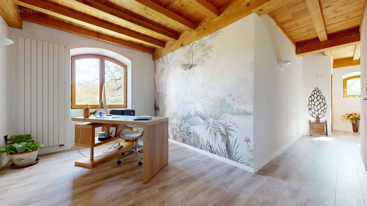 Maison à SOURCIEUX-LES-MINES