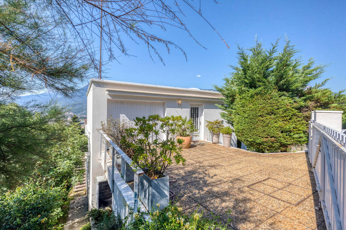 Maison à SAINT-MARTIN-LE-VINOUX